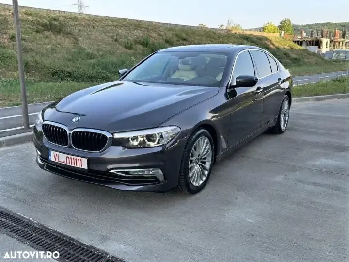BMW Seria 5 G30/G31 [2017 - Prezent] 530i xDrive Aut. Luxury Line