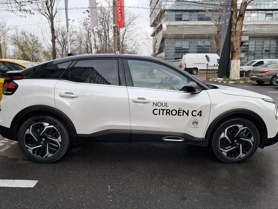 Citroën C4 1.2 PureTech 130 S&S EAT8 MAX — imagine 5
