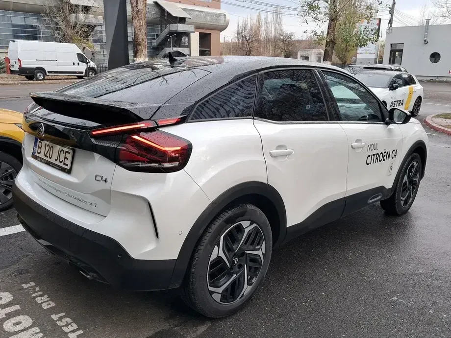 Citroën C4 1.2 PureTech 130 S&S EAT8 MAX — imagine 6
