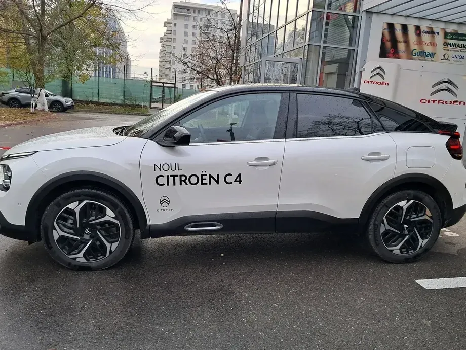 Citroën C4 1.2 PureTech 130 S&S EAT8 MAX — imagine 3
