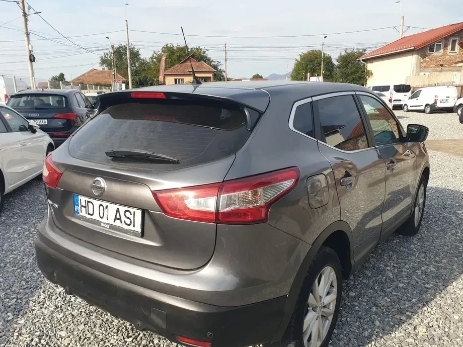 Nissan Qashqai II 1.6L dCi Start/Stop 4X4-i N-Connecta — imagine 6