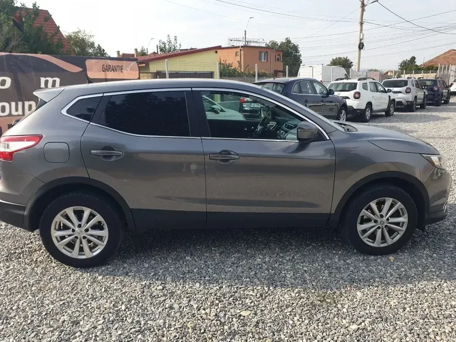 Nissan Qashqai II 1.6L dCi Start/Stop 4X4-i N-Connecta — imagine 4