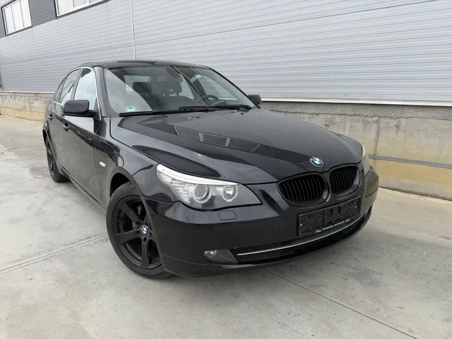 BMW Seria 5 E60/E61 520d Edition Lifestyle — imagine 2
