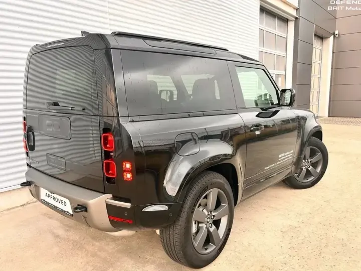 Land Rover Defender 90 3.0 D250 MHEV X-Dynamic SE