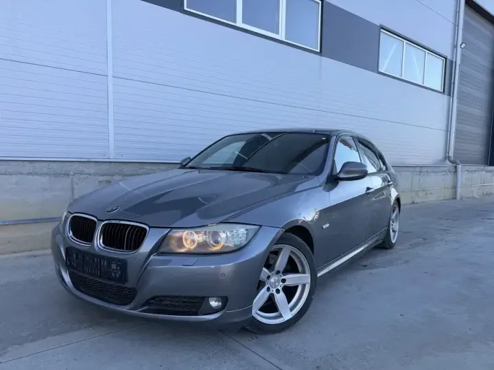 BMW Seria 3 E90/E91/E92/E93 320d DPF Aut.