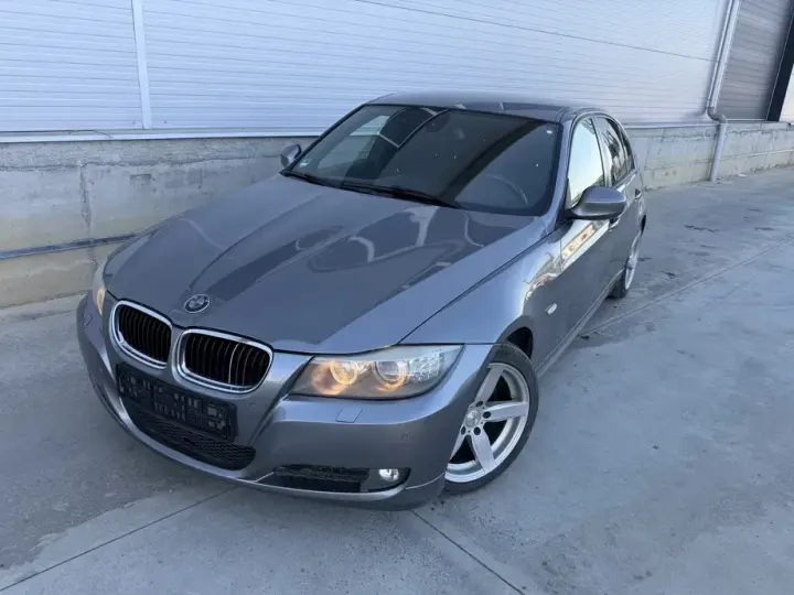 BMW Seria 3 E90/E91/E92/E93 320d DPF Aut.