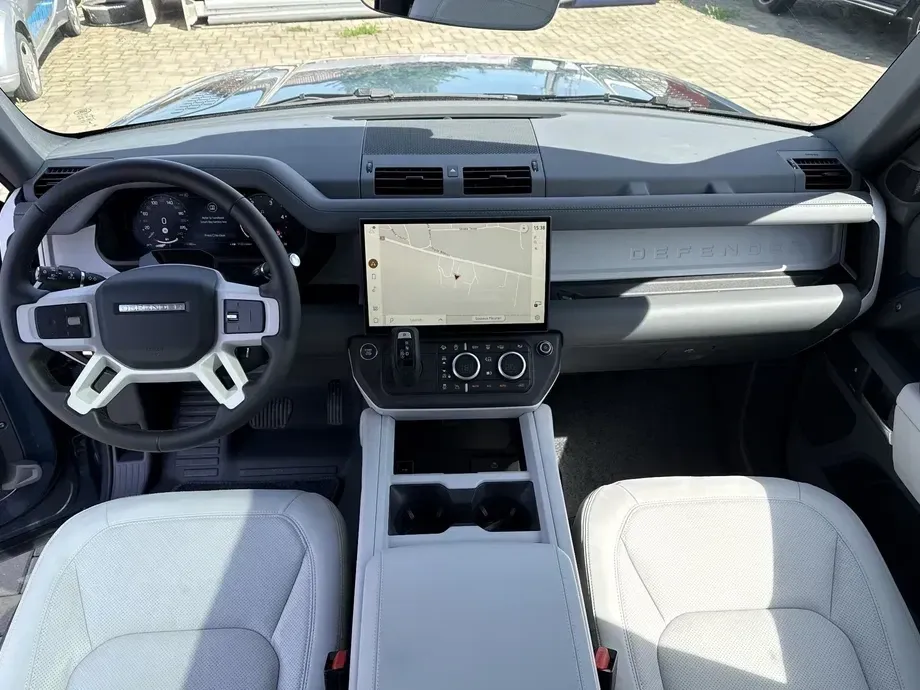 Land Rover Defender 90 3.0 D250 MHEV X-Dynamic SE — imagine 6