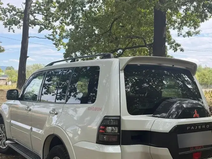 Mitsubishi Pajero IV
