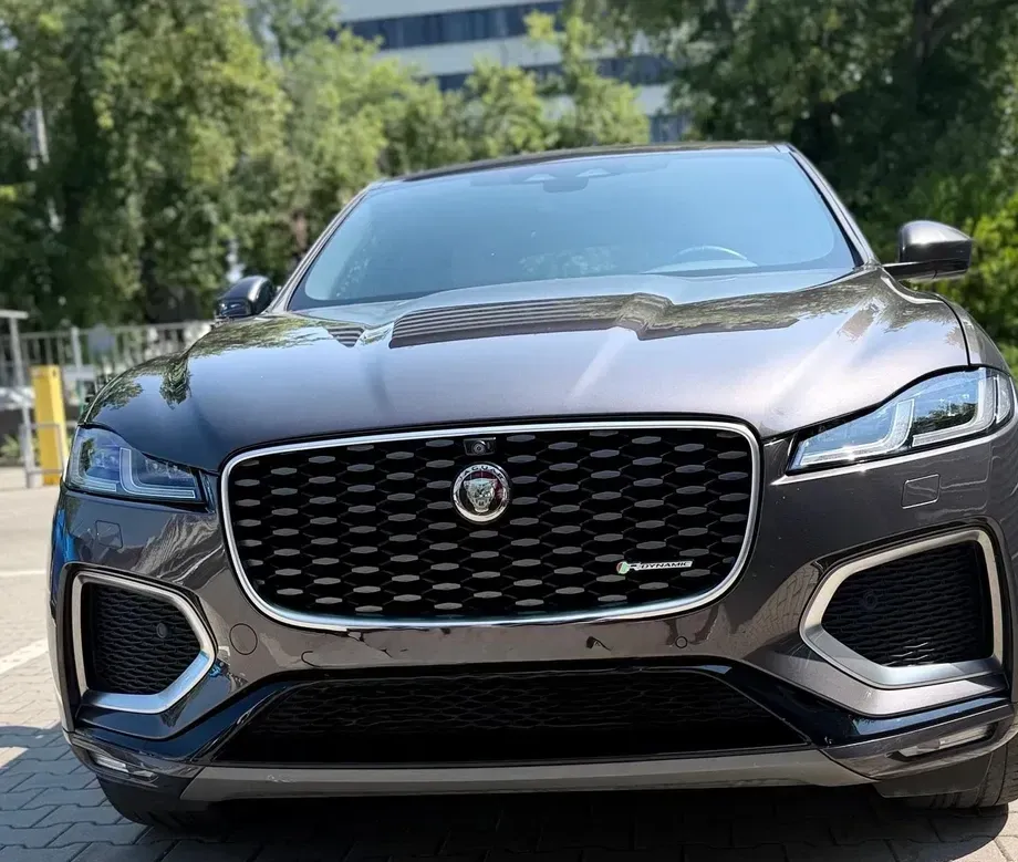 Jaguar F-Pace D200 AWD SE — imagine 4
