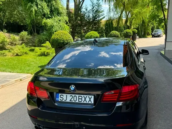 BMW Seria 5 F10/F11/F07 520d Aut.