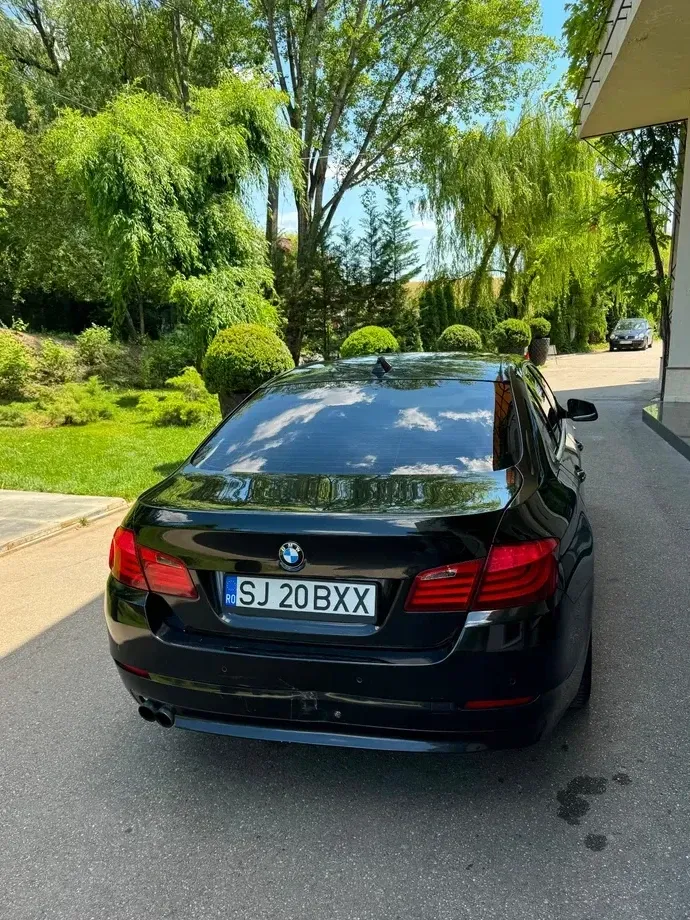 BMW Seria 5 F10/F11/F07 520d Aut. — imagine 4