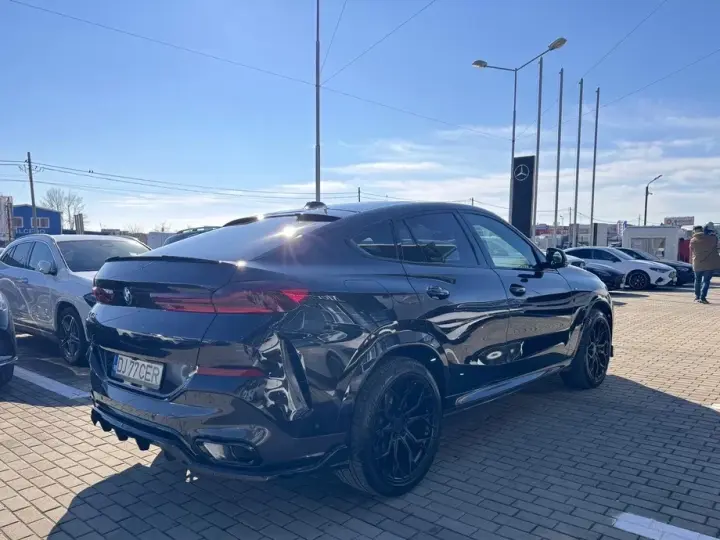 BMW X6 G06