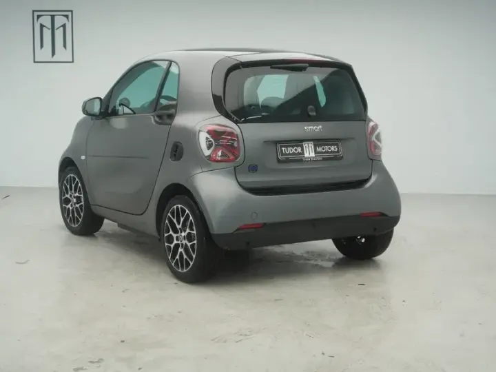 smart fortwo EQ