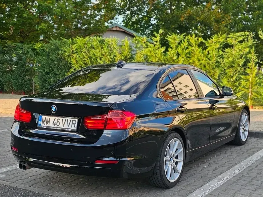 BMW Seria 3 F30/F31/F34 328i xDrive — imagine 3