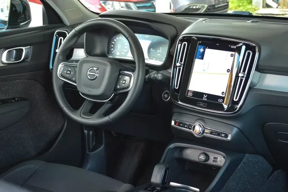 Volvo XC 40 T5 Recharge DKG Essential — imagine 4
