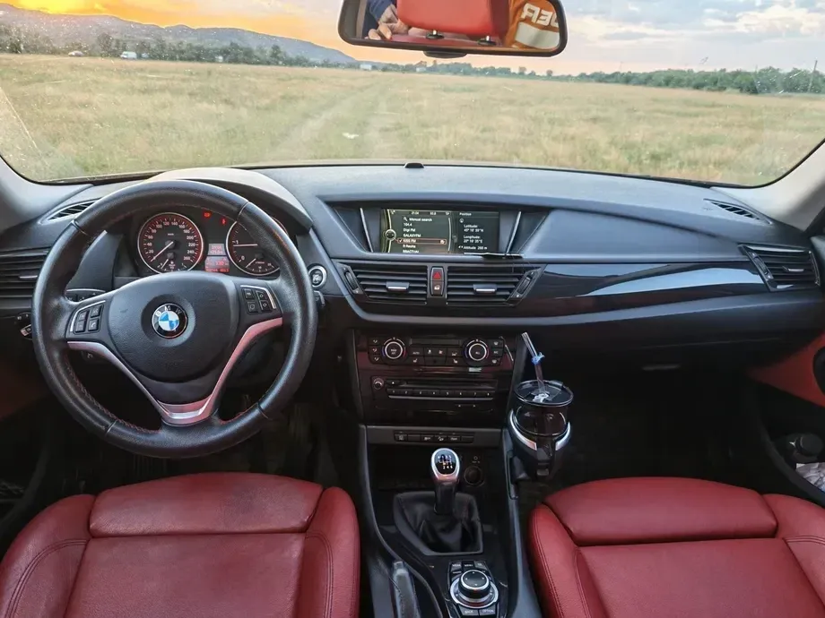 BMW X1 E84 xDrive18d — imagine 2
