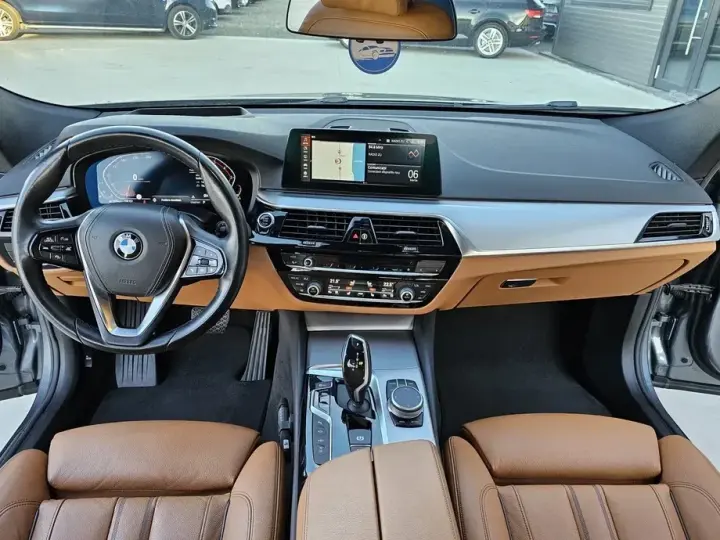 BMW Seria 6 630i Luxury Line