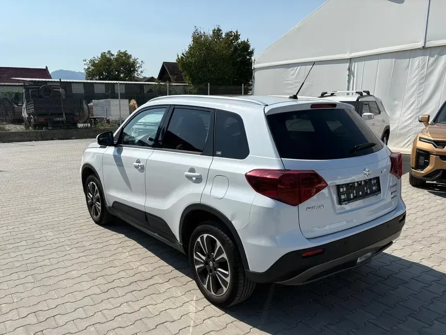 Suzuki Vitara IV 1.4 Boosterjet AllGrip MHEV Luxus — imagine 4