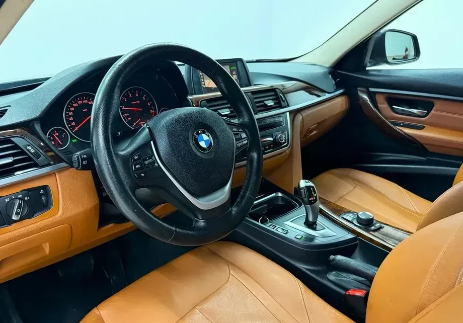 BMW Seria 3 F30/F31/F34 320i Aut. Luxury Line — imagine 6
