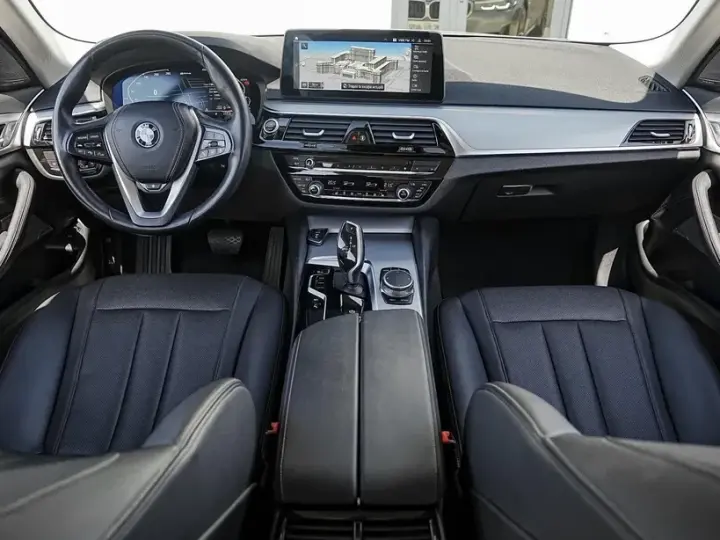 BMW Seria 5 G30/G31 530e xDrive AT PHEV