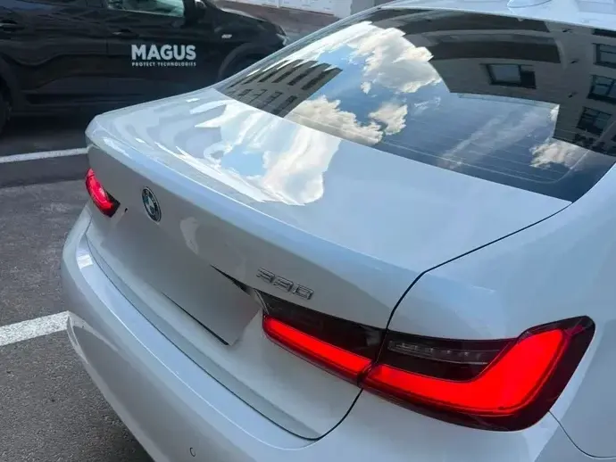 BMW Seria 3 330i AT