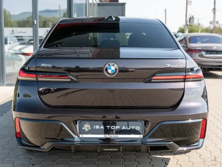 BMW Seria 7 G70