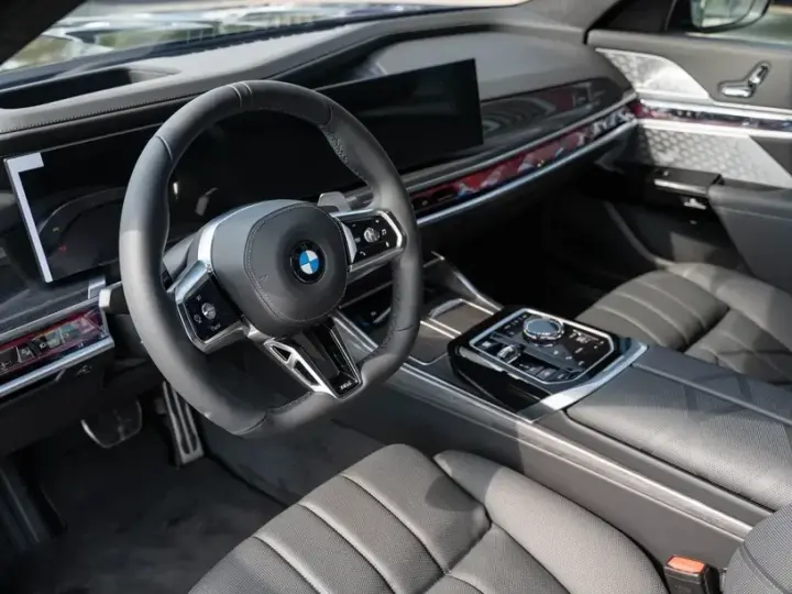 BMW Seria 7 G70