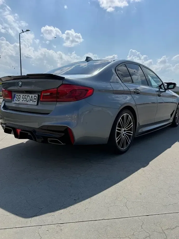BMW Seria 5 G30/G31 530d xDrive AT — imagine 3
