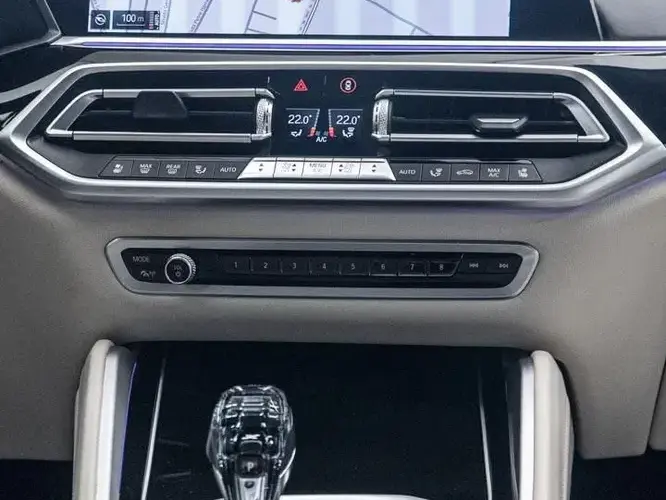 BMW X6 xDrive40d AT MHEV