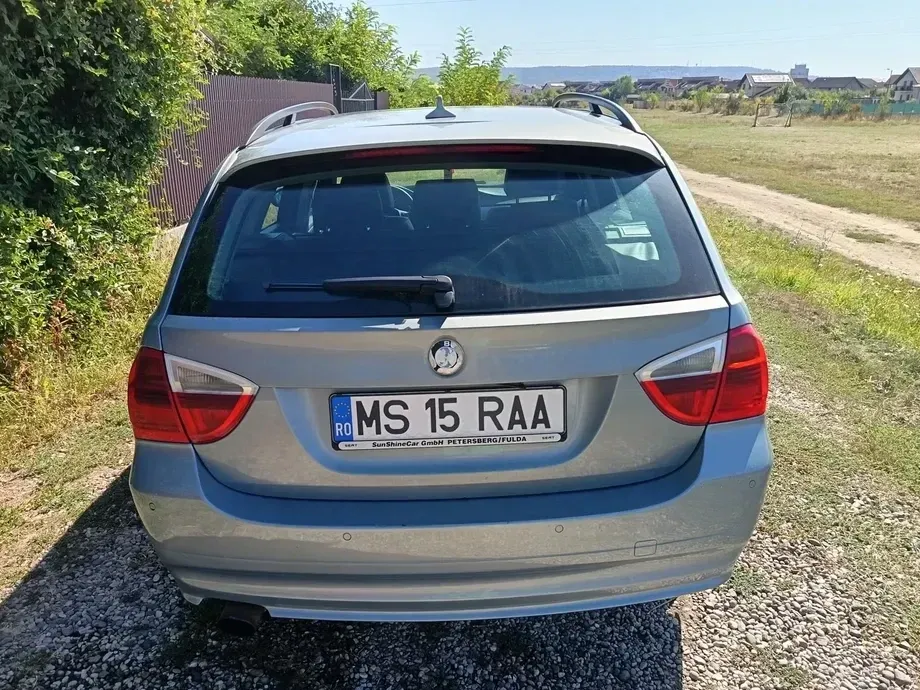 BMW Seria 3 E90/E91/E92/E93 — imagine 2