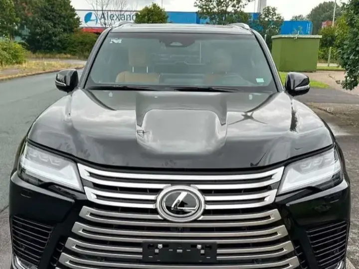 Lexus LX IV