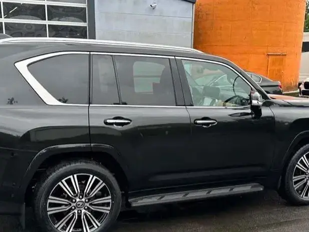 Lexus LX IV