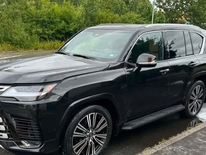 Lexus LX IV