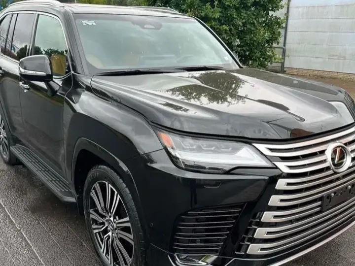Lexus LX IV