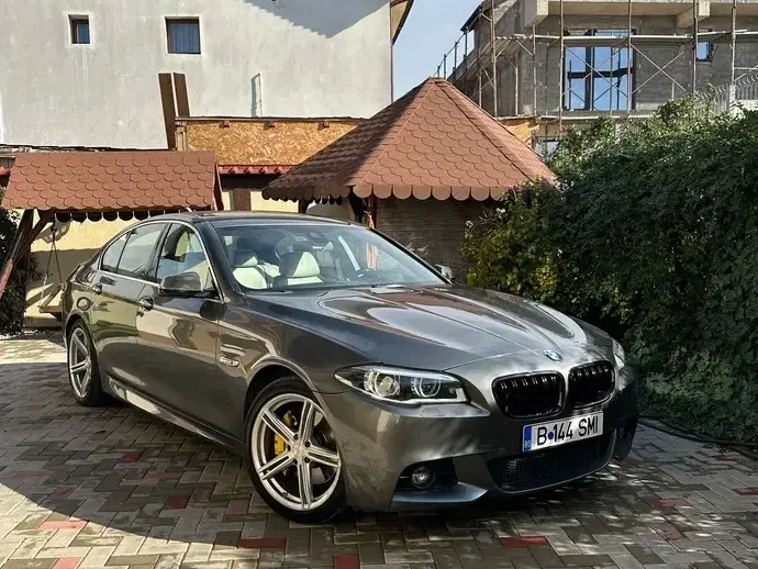 BMW Seria 5 F10/F11/F07 535i xDrive AT