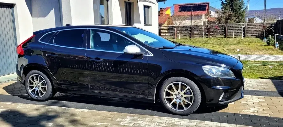 Volvo V40 II D3 Geartronic — imagine 5