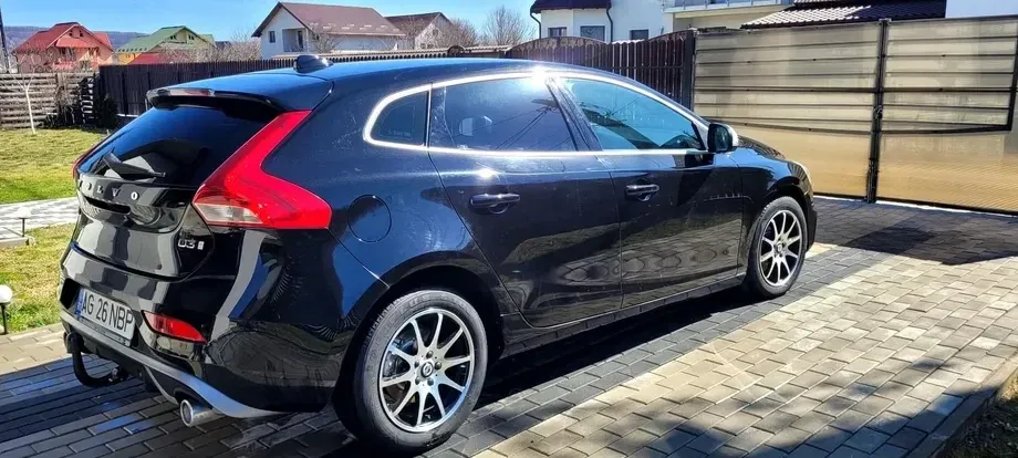 Volvo V40 II D3 Geartronic — imagine 3