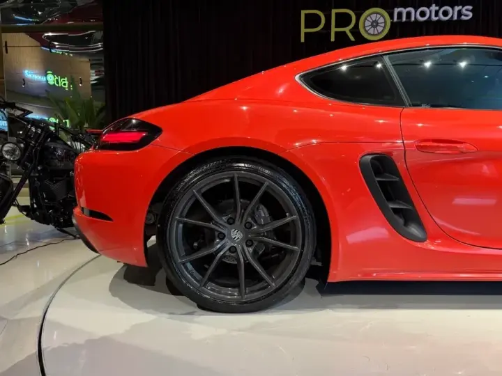 Porsche Cayman T PDK