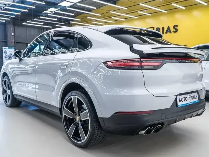 Porsche Cayenne Coupe