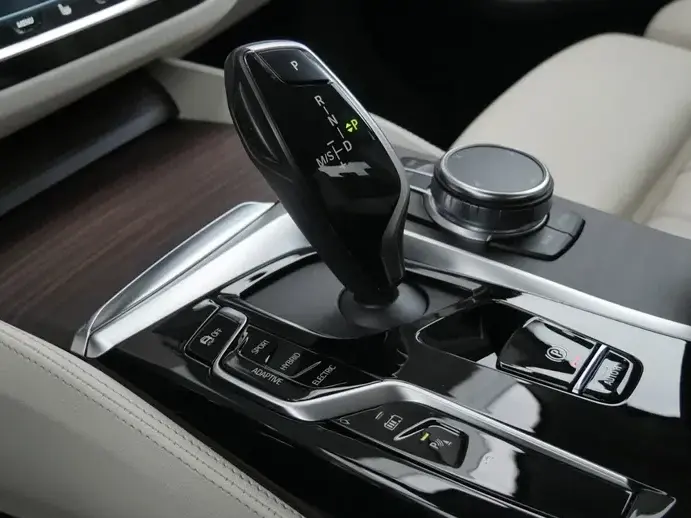 BMW Seria 5 530e xDrive AT PHEV