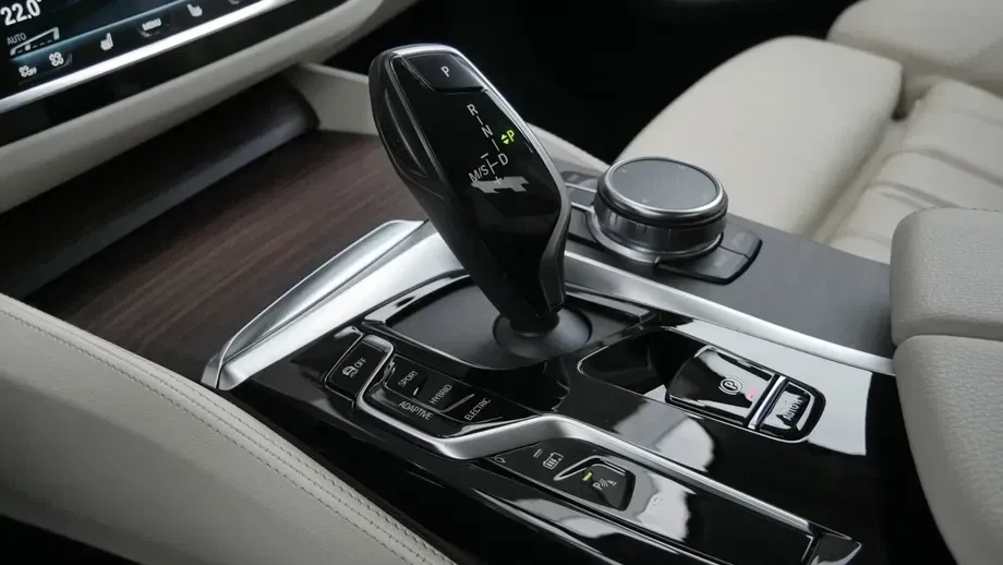 BMW Seria 5 530e xDrive AT PHEV — imagine 3