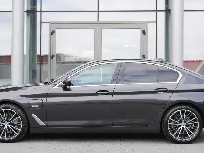 BMW Seria 5 530e xDrive AT PHEV