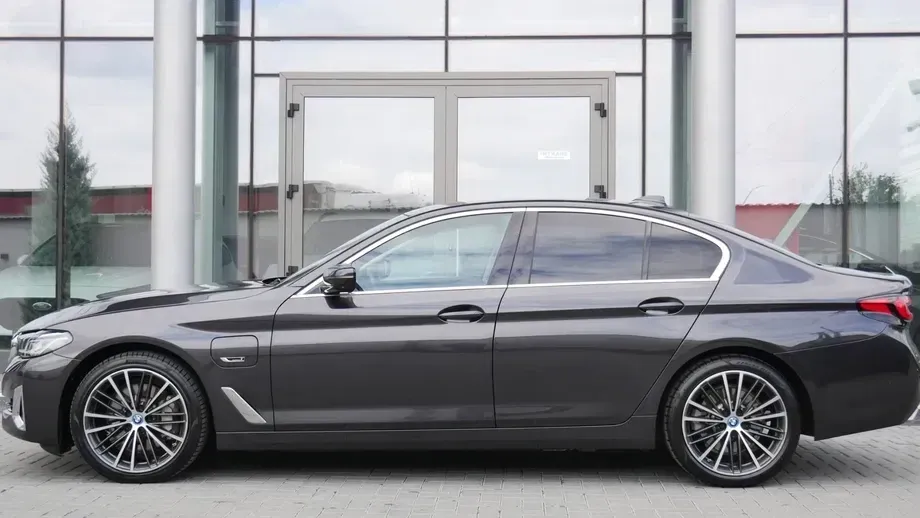 BMW Seria 5 530e xDrive AT PHEV — imagine 6