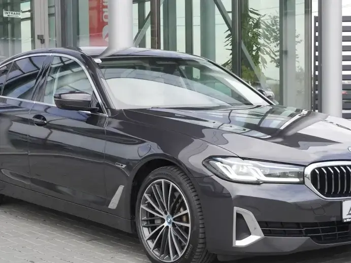 BMW Seria 5 530e xDrive AT PHEV