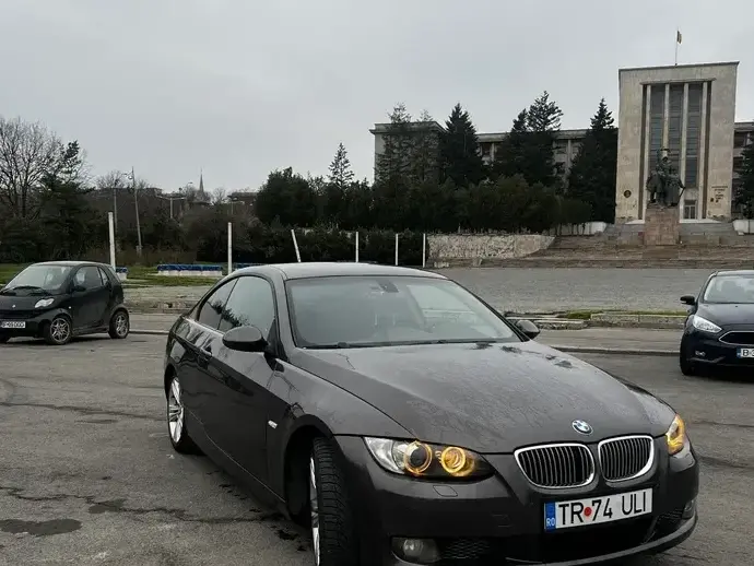 BMW Seria 3 E90/E91/E92/E93 320d