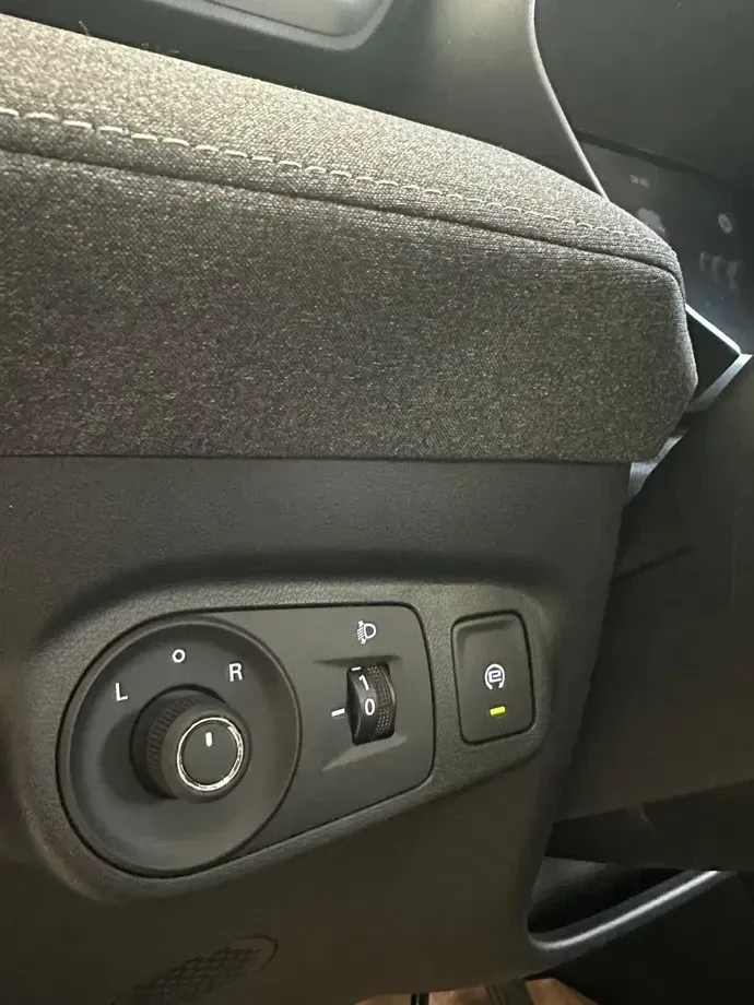 MG ZS ICE 1.5 Standard — imagine 5