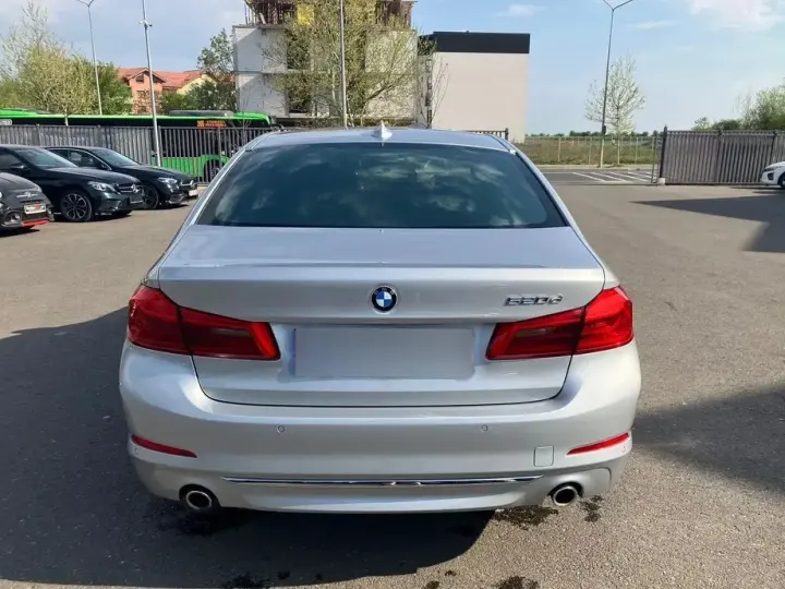 BMW Seria 5 G30/G31 520d AT