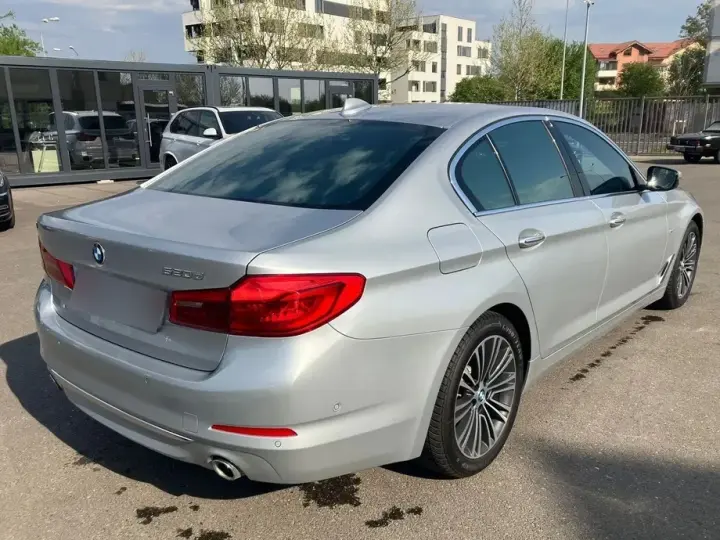 BMW Seria 5 G30/G31 520d AT