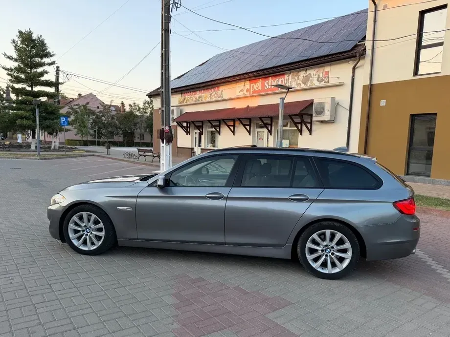 BMW Seria 5 F10/F11/F07 530d Aut. — imagine 6