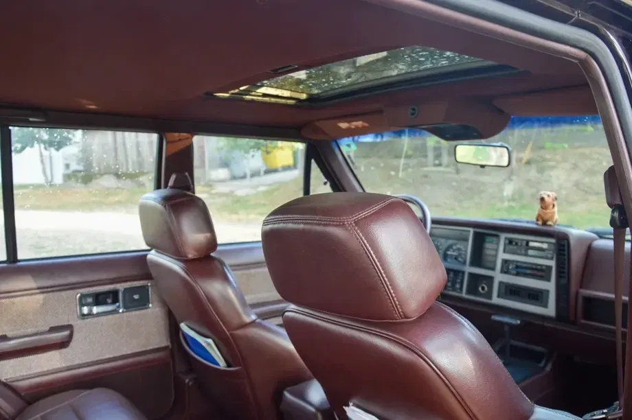 Jeep Cherokee — imagine 6